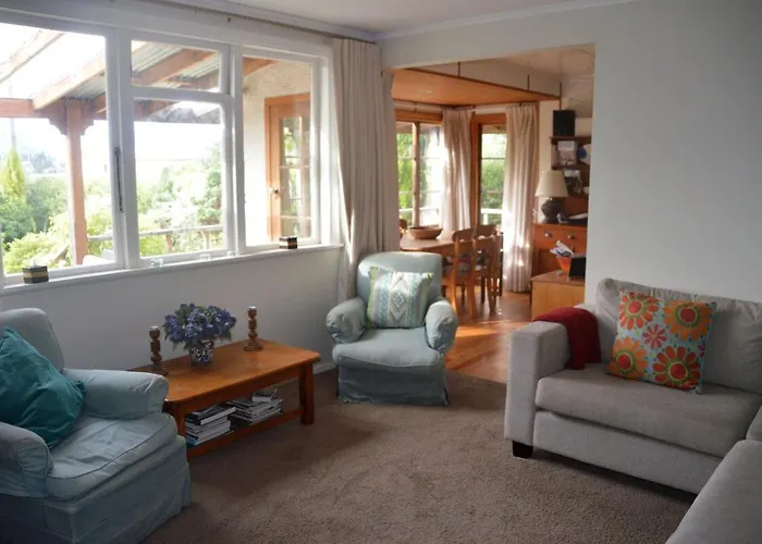 Cosy In Stunning Close To Town Hébergement de vacances